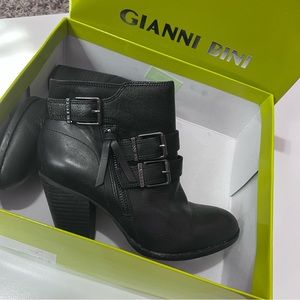 Gianni Bini Westonn Black Buckle Booties